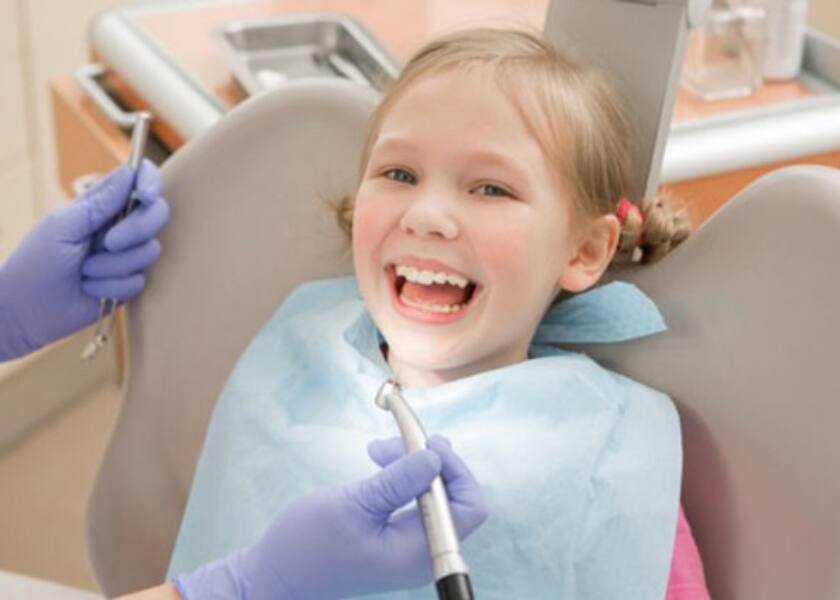 علل استفاده از روکش دندان شیری